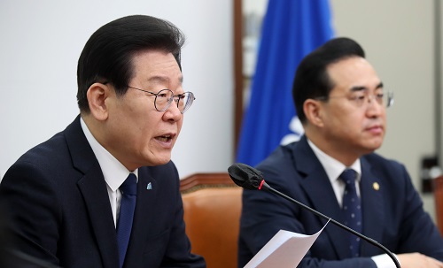 ▲ 이재명 더불어민주당 대표가 17일 오전 서울 여의도 국회에서 열린 최고위원회의에서 발언하고 있다. <사진제공=뉴시스>