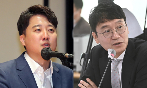 ▲ 왼쪽부터 이준석 전 국민의힘 대표와 김웅 국민의힘 의원 <사진제공=뉴시스>