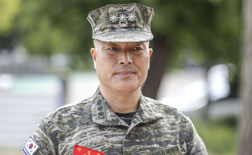 ▲ 박정훈 전 해병대 수사단장이 '고(故) 채수근 상병 사망 원인 수사 외압' 의혹 관련 2차 참고인 조사를 받기 위해 14일 경기 과천 고위공직자범죄수사처(공수처)로 출석하고 있다. <사진제공=뉴시스>