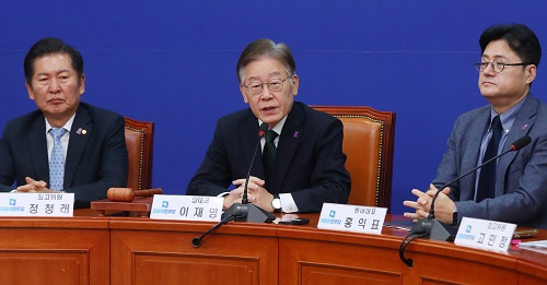 ▲ 이재명 더불어민주당 대표가 27일 오전 서울 여의도 국회에서 열린 최고위원회의에 참석해 발언하고 있다. <사진제공=뉴시스>