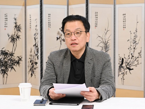 ▲ 최상목 대통령 권한대행 부총리 겸 기획재정부 장관이 30일 서울 세종로 정부서울청사에서 거시경제·금융현안 간담회(F4 회의)를 주재하고 있는 모습. <사진=기획재정부 제공/뉴시스>