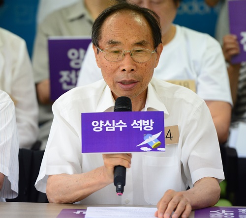 ▲ 2016년 7월 28일, 서울 중구 정동 전국민주노동조합총연맹 대회의실에서 열린 8.15 광복절특사 양심수포함 촉구 기자회견에서 권오헌 양심수후원회 명예회장이 석방 촉구 발언을 하고 있는 당시의 모습. <사진제공=뉴시스>