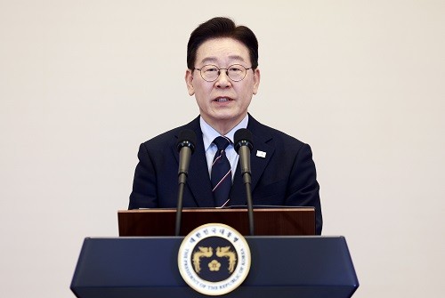 李 대통령 "개혁 하더라도…'초가삼간 태우기' 경계해야"