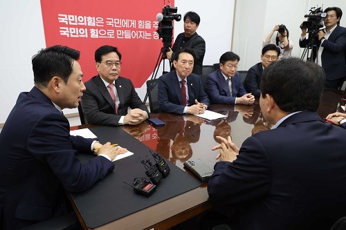 與 “국힘, 외교·안보를 선거 전략으로…매국 행위 중단하라”