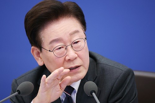 이재명 대통령이 6일 청와대에서 열린 국무회의에서 발언하고 있는 모습. <사진제공=뉴시스>